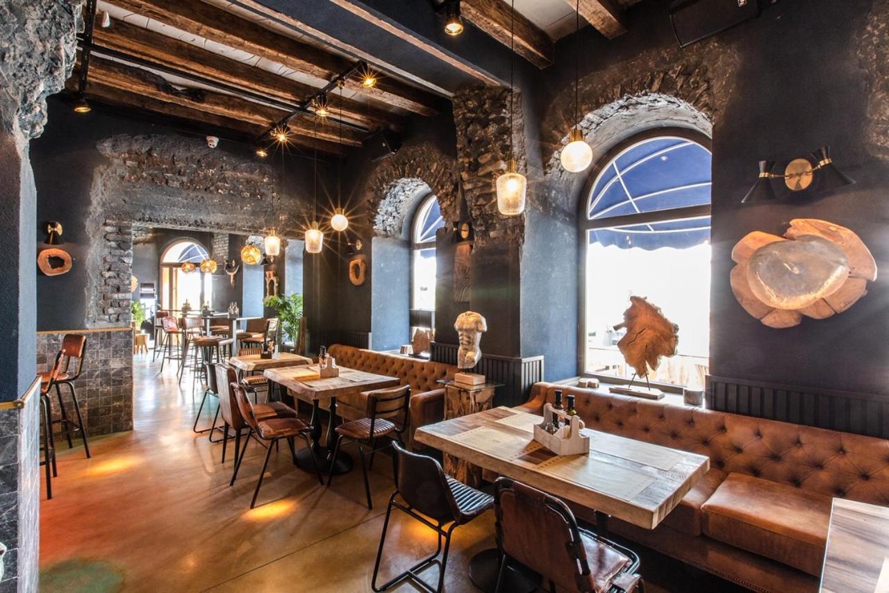 Acsa Inn Craiova Eksteriør billede